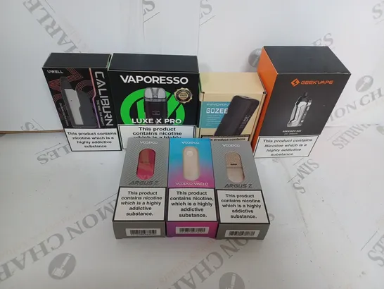 BOX OF ASSORTED VAPES AND E-CIGARETTES TO INCLUDE VOOPOO, GEEKVAPE AND VAPORESSO