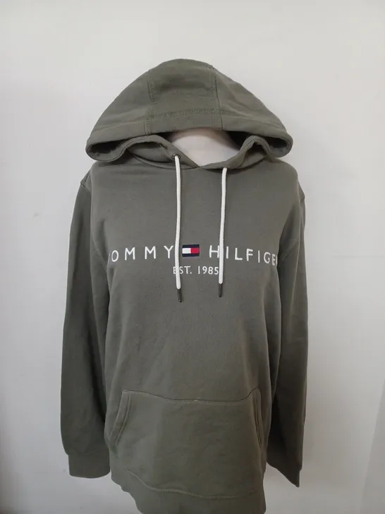 TOMMY HILFIGER LOGO SLOGAN HOODIE SIZE M