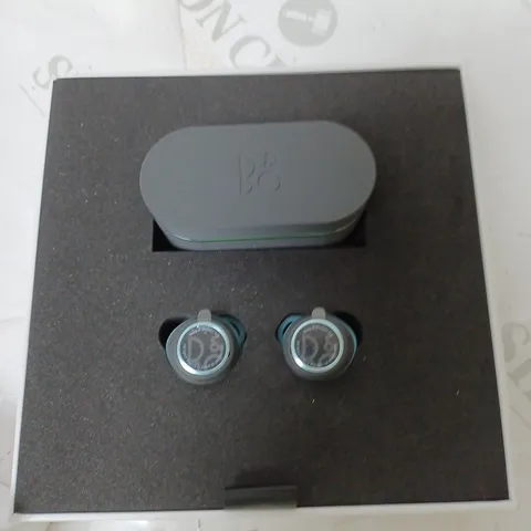 BOXED BANG & OLUFSEN E8 SPORT WIRELESS EARPHONES 