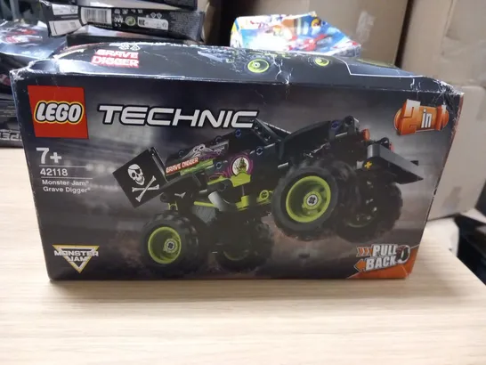 BOXED LEGO TECHNIC 42118 MONSTER JAM GRAVE DIGGER