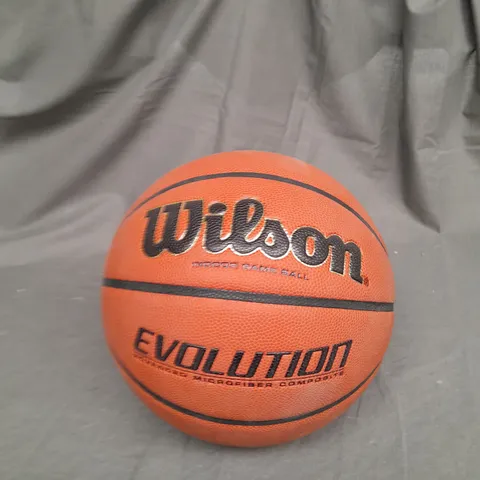 WILSON EVOLUTION BASKETBALL