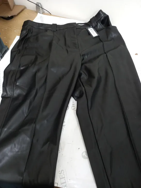 M&S FAUX LEATHER REGULAR LENGTH PANTS IN BLACK - 22