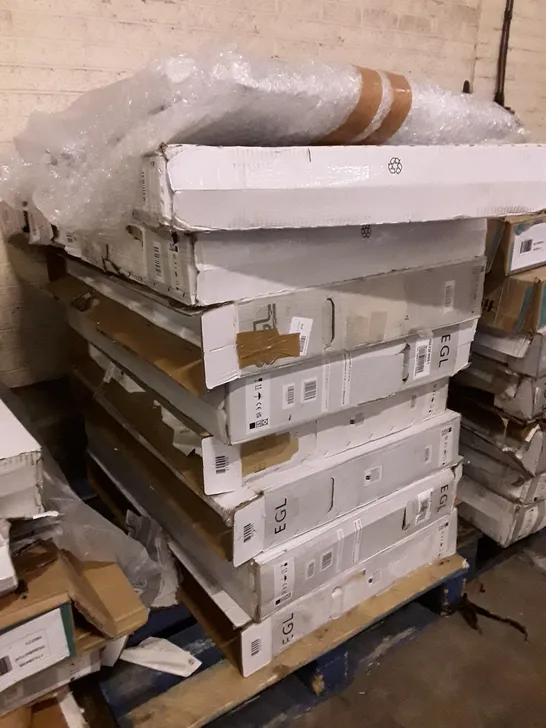 PALLET CONTAINING APPROXIMATELY 10 ASSORTED TVS