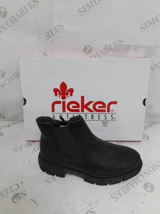 BOXED PAIR OF RIEKER ANTISTRESS CHUNKY ANKLE BOOTS IN BLACK - SIZE 5 