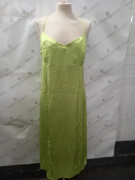 H&M GREEN DRESS - EUR L