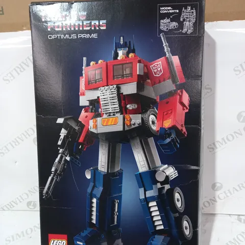 BOXED LEGO TRANSFORMERS OPTIMUS PRIME 10302