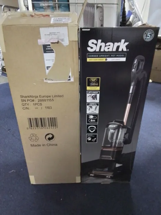 BOXED SHARK CORDED UPRIGHT - NZ6OUKT RRP £269