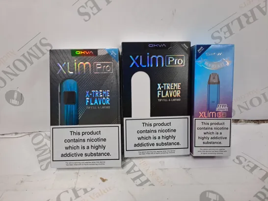 APPROXIMATELY 20 VAPES & E-CIGARETTES TO INCLUDE - OXVA XLIM SE - OXVA XLIM X TREME FLAVOR ECT