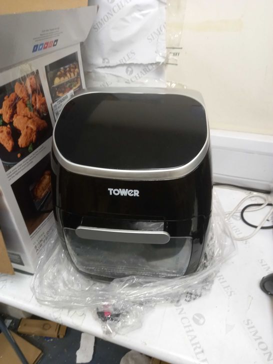 TOWER 5-IN-1 DIGITAL AIR FRYER OVEN 