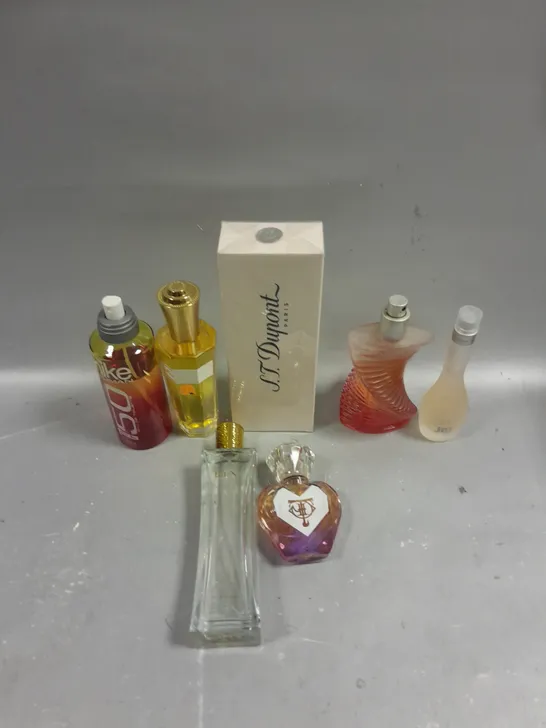 APPROXIMATELY 30 ASSORTED BOXED & LOOSE FRAGRANCES TO INCLUDE BBNY, JLO, JT DUPONT ETC - COLLECTION ONLY 