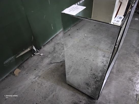 DESIGNER MIRRORED DOUBLE DOOR CUPBOARD 