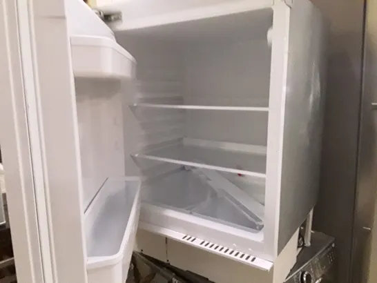 UNDER COUNTER FRIDGE 