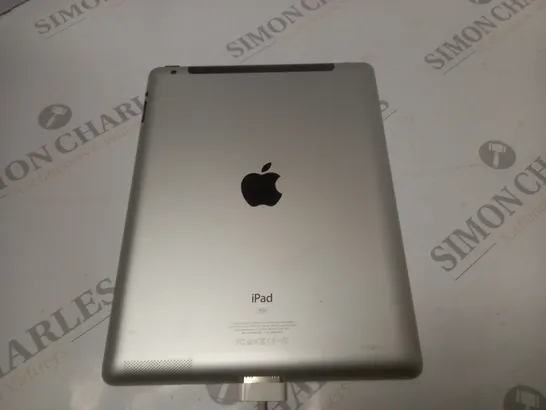 UNBOXED APPLE IPAD 16GB IN SILVER - A1396