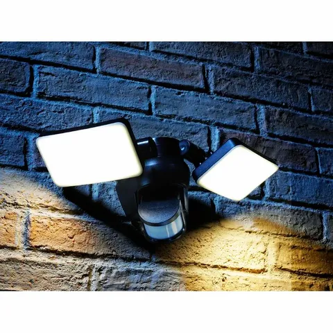 BOXED SHALON SECURITY LIGHT WITH MOTION SENSOR 