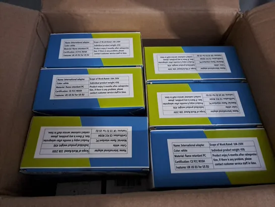 BOX OF APPROX. 30 ASSORTED INTERNATIONAL ADAPTORS 