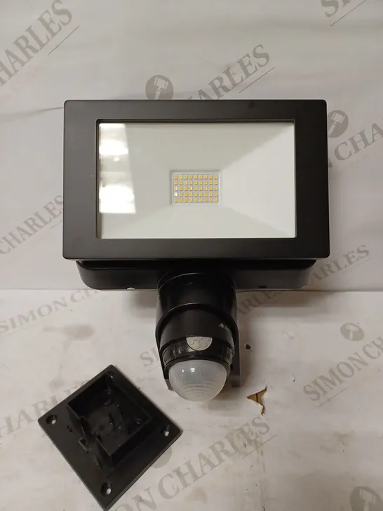 STEINEL LS 300 S SPOTLIGHT, BLACK, 29.5 W LED FLOODLIGHT