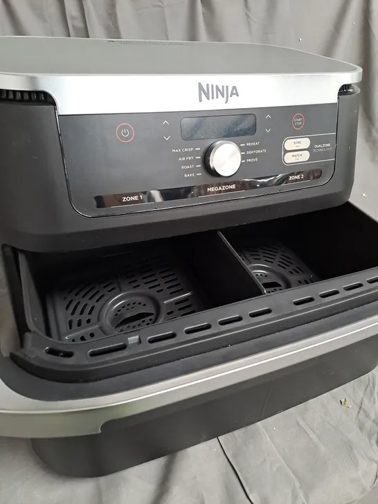 BOXED NINJA 10.4L FOODI FLEXDRAWER DUAL AIR FRYER IN BLACK AF500UK