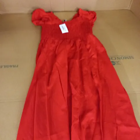 PETITE SHIRRED MIDI DRESS SIZE 12 IN RED