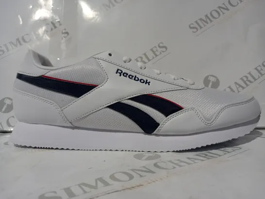 BOXED PAIR OF REEBOK ROYAL CL JOGGER 3 SHOES IN WHITE UK SIZE 9.5