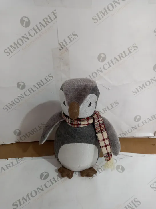 CHRISTMAS CHARACTER PENGUIN WEIGHTED DOOR STOP