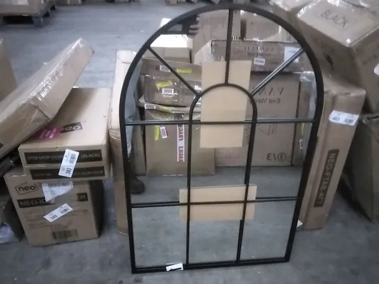 BOXED METAL WALL MIRROR (1 BOX)