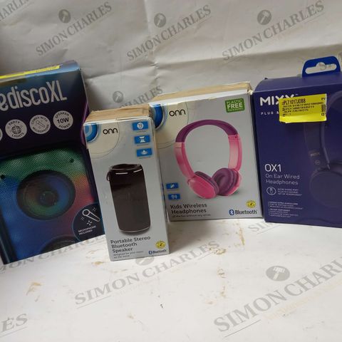 LOT OF 4 ASSORTED ELECTRICAL ITEMS TO INCLUDE PORTABLE BLUETOOTH SPEAKER, KIDS WIRELESS HEADPHONES, MIXX WIRED HEADPHONES, ETC