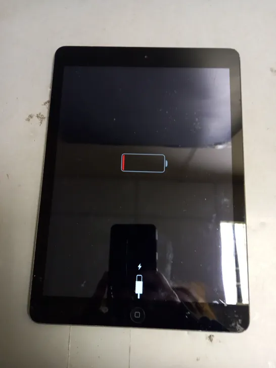 UNBOXED APPLE IPAD AIR 1 SILVER