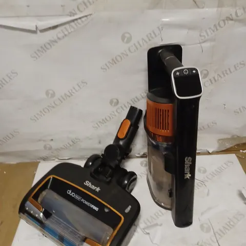 SHARK CORDLESS STICK VACUUM CLEANER IZ300UK