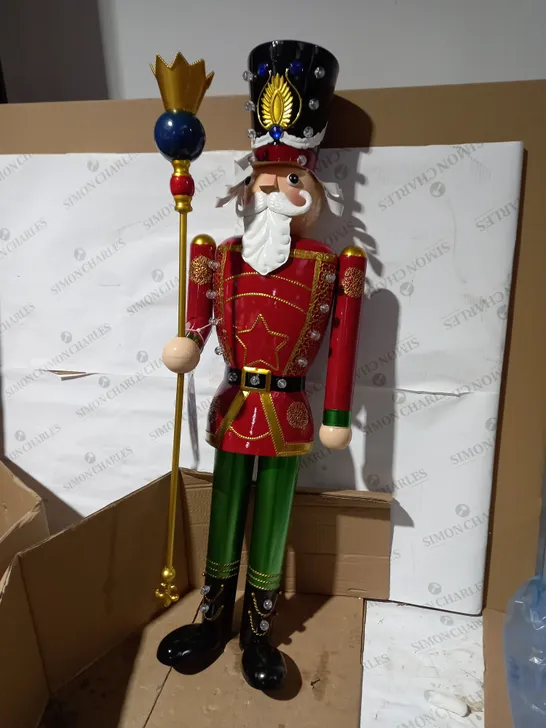 IN-LIT GIANT NUTCRACKER - TRADITIONAL