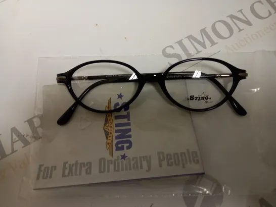 APPROX 10 DERIGO STING GLASSES - BOXED