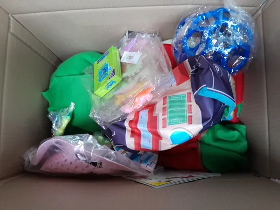 MEDIUM BOX OF ASSORTED TOYS AND GAMES TO INCLUDE TEDDIES, GOALKEPPER GLOVES AND TRADING CARD GAME