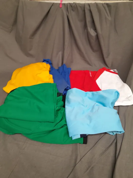 LARGE BOX OF ASSORTED CLOTING ITEMS IN VARIOUS STYLES, COLOURS AND SIZES