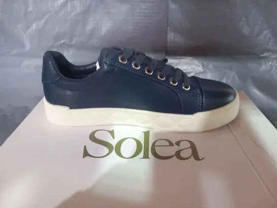 BOXED SOLEA MAEVA NAVY SYNTHETIC SNEAKERS SIZE 37