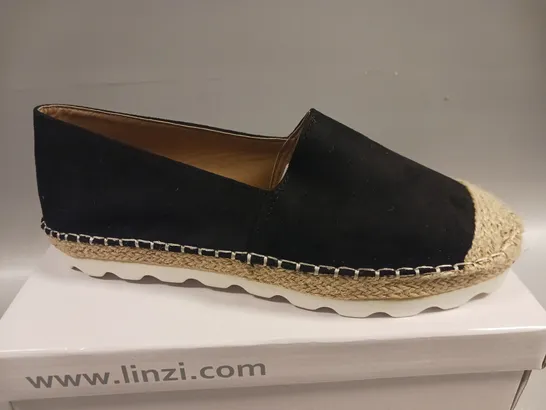 LOT OF 12 BOXED PAIRS OF LINZI MARGOT BLACK SHOES - VARIOUS SIZES