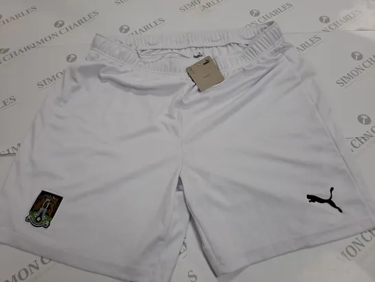 PUMA NORTHAMPTON FC WHITE SPORTS SHORTS - UK XL