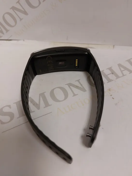 SAMSUNG GEAR FIT WATCH