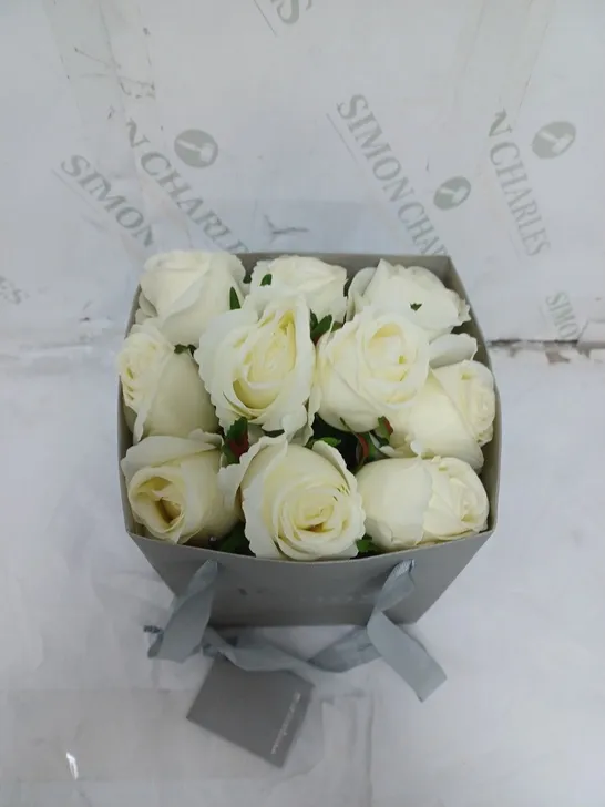 BOXED FAUX FLOWER ARRANGEMENT WITH VASE AND FLOWER AND ROOM SCENT ENGLISH ROSE WHITE