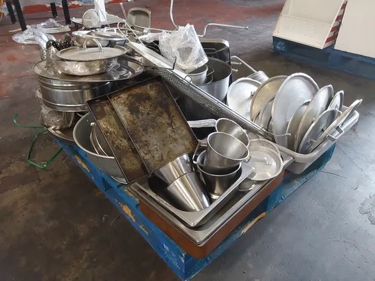 PALLET TO CONTAIN A LARGE ASSORTMENT OF METAL CATERING EQUIPMENT 