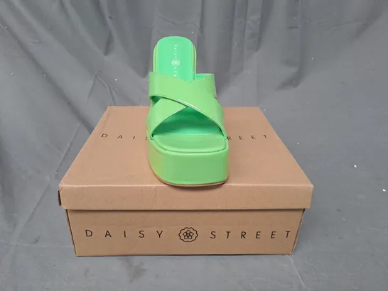 BOXED PAIR OF DAISY STREET WEDGE CROSSOVER MULES IN GREEN UK SIZE 6