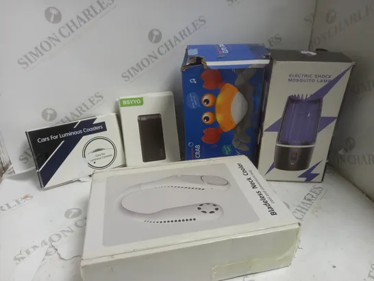 BOX OF APPROXIMATELY 5 ASSORTED ITEMS TO INCLUDE NECK COOLER, MOSQUITO LAMP, POWER BANK ETC