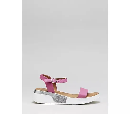 MODA IN PELLE ORINA SANDAL- FUSCIA SIZE 5