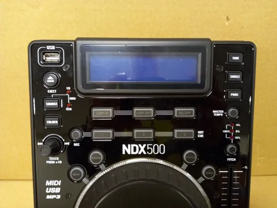 NUMARK NDX500 - STANDALONE USB / CD PLAYER AND SOFTWARE CONTROLLER WITH TOUCH-SENSITIVE JOG WHEEL