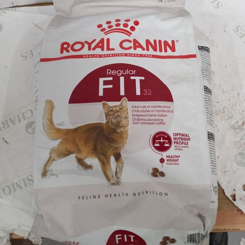 ROYAL CANIN REGULARFIT32 CAT FOOD - 4KG - BBE 19/10/23