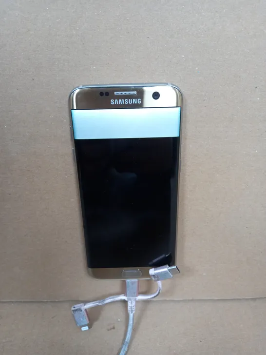 SAMSUNG GALAXY S7 EDGE SMARTPHONE IN GOLD