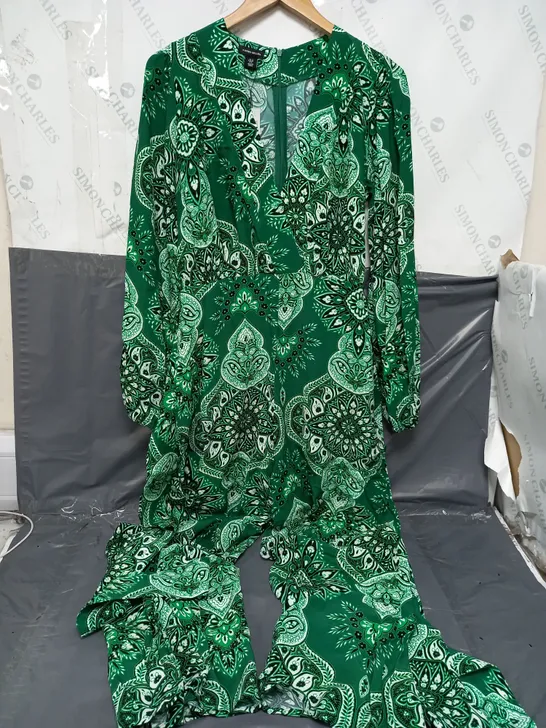 KAREN MILLEN PAISLEY PRINTED MOROCAIN WOVEN JUMPSUIT IN GREEN - SIZE 12