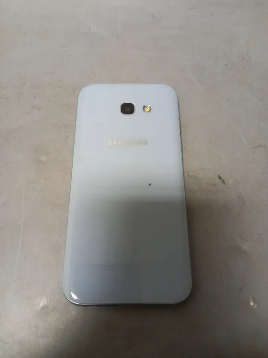 SAMSUNG GALAXY A5 MOBILE PHONE IN LIGHT BLUE 