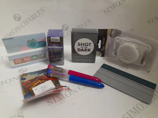 BOX OF APPROX 20 HOUSEHOLD ITEMS TO INCLUDE EGG SLICER, ASSORTED PENS AND CARD GAME