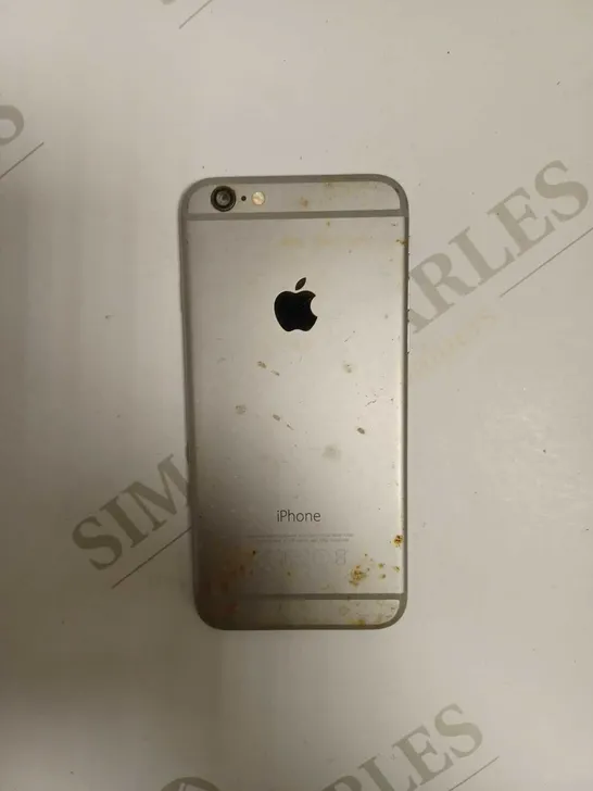 Apple iPhone 6 (A1586)