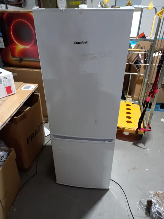 COMFEE WHITE FRIDGE FREEZER - COLLECTION 