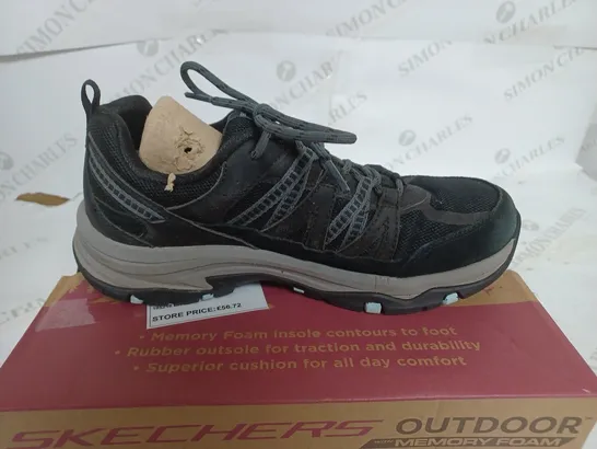 BOXED PAIR OF SKECHERS TREGO WATERPROOF HIKING BOOTS IN BLACK - SIZE 5